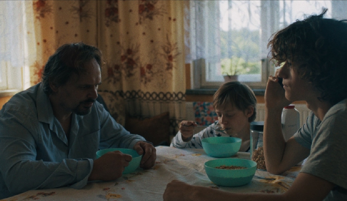 Come to the screening of Dad’s not home, directed by Jan Saczek, and watch the live broadcast of the…