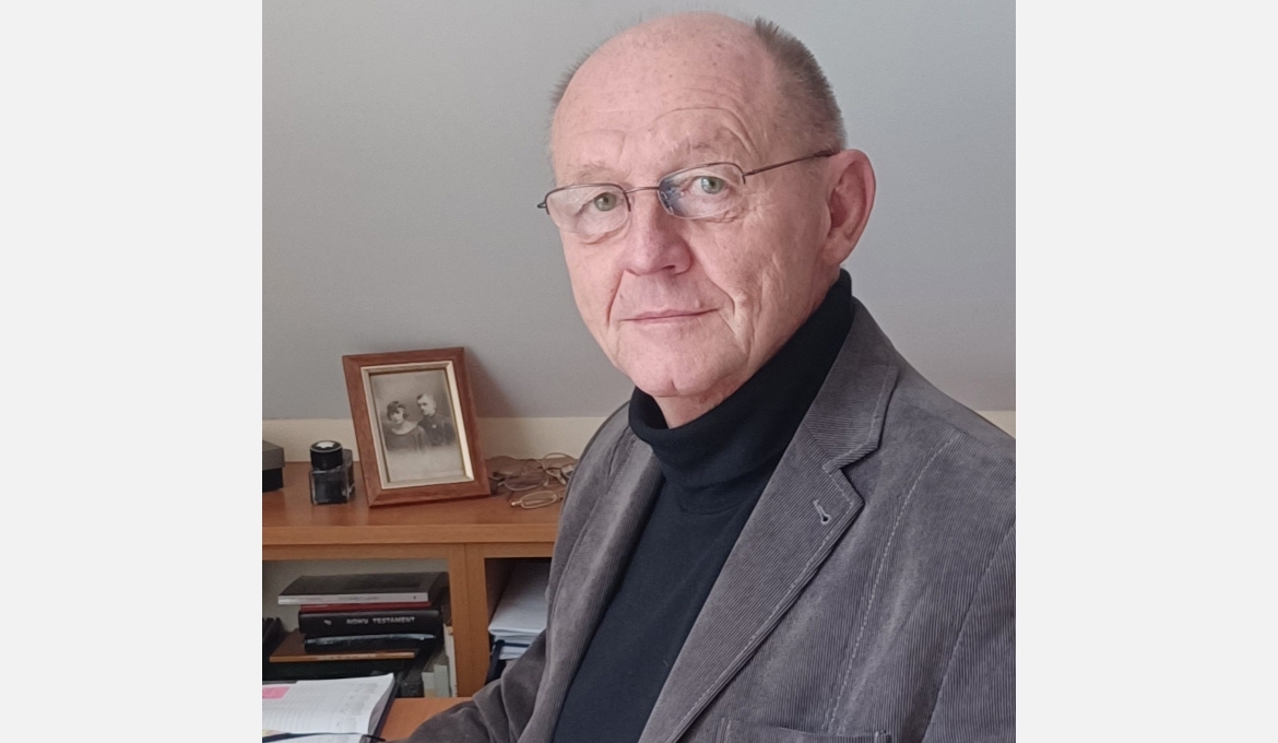 Rozmowa z prof. dr hab. Kazimierz Wolny-Zmorzyński o powieści „Odmienny stan”