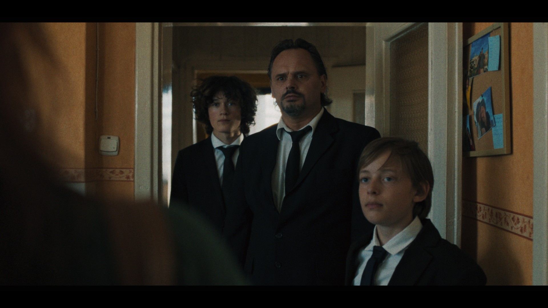 DADS_NOT_HOME_STILL_03.jpeg